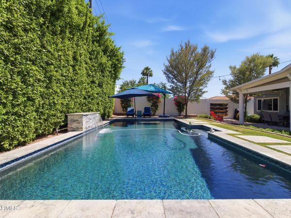 2945 N 47TH Place, Phoenix, AZ 85018