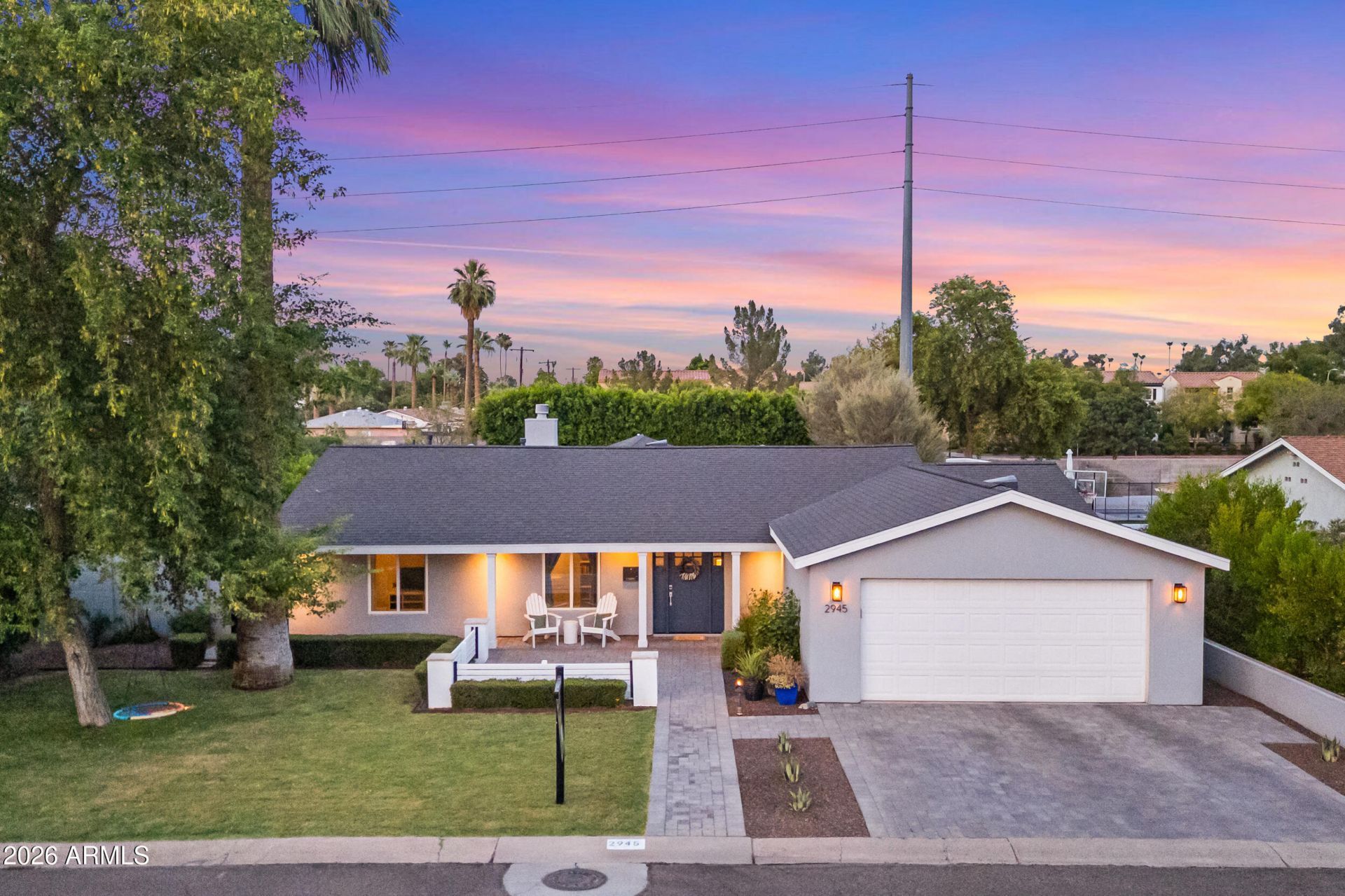 2945 N 47th Place, Phoenix, AZ 85018 Main Photo