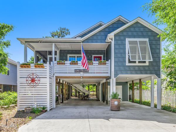 113 NE 24th Street , Oak Island, NC 28465