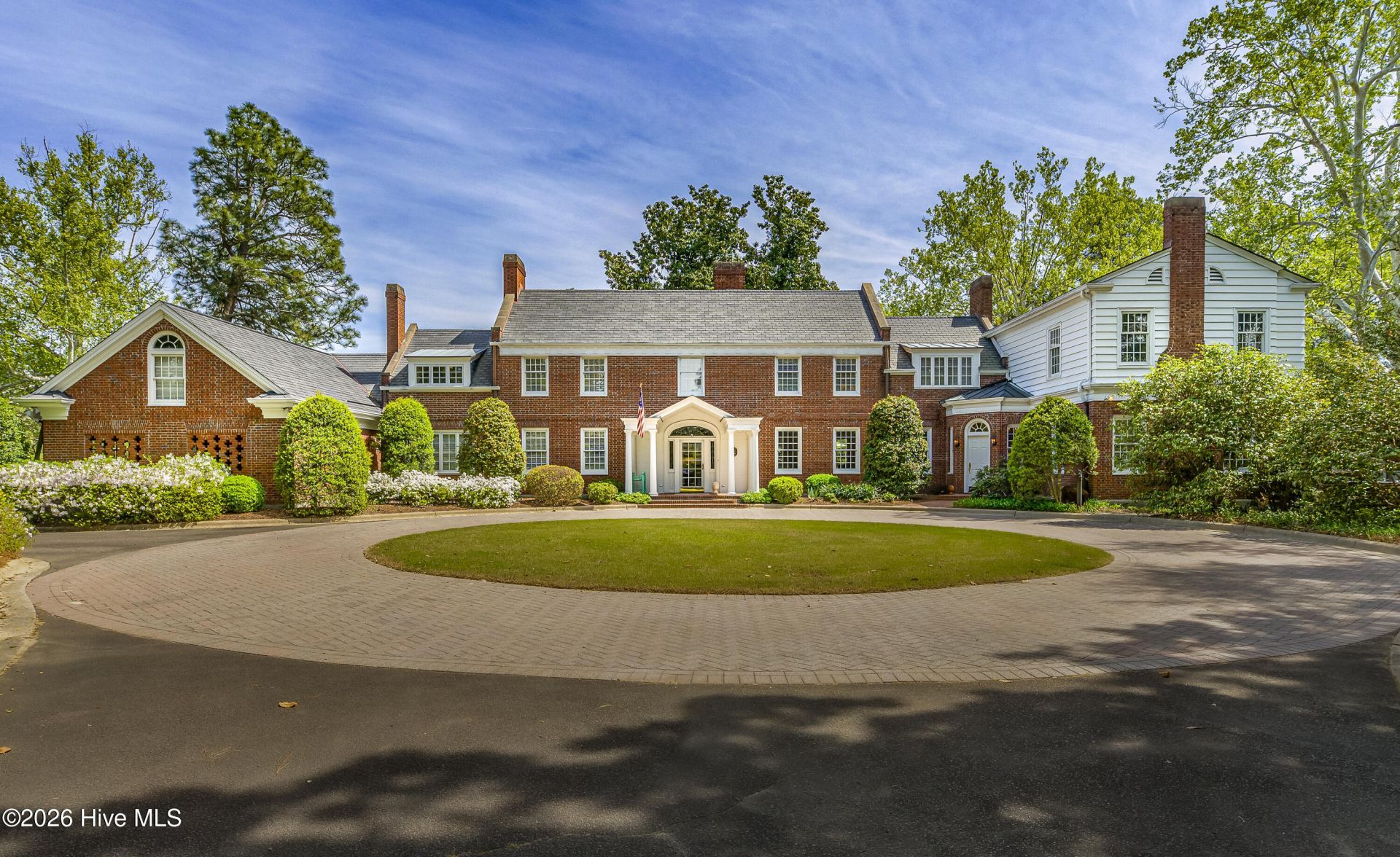 200 Hollycrest Drive, Pinehurst, NC 28374