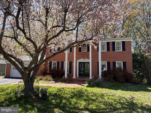 5076 LAKE CIRCLE W, COLUMBIA, MD 21044