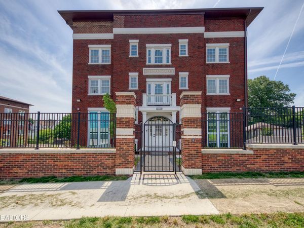 2724 E Magnolia Ave , Unit 402, Knoxville, TN 37914