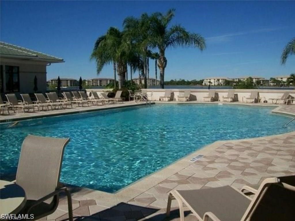 8083 Queen Palm Ln, Unit 425, Fort Myers, FL 33966 Photo