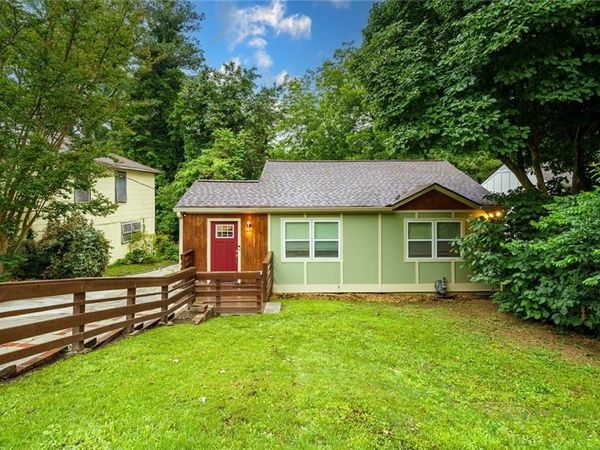 577 Commercial Avenue NW, Atlanta, GA 30318