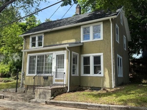 62 Madison St, Newton, NJ 07860