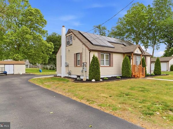 99 GROVE STREET, CARNEYS POINT, NJ 08069