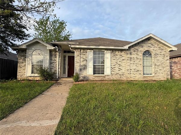 2820 Bent Brook Drive, Mesquite, TX 75181