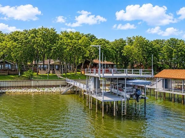247 Admiral Drive, Gun Barrel City, TX 75156