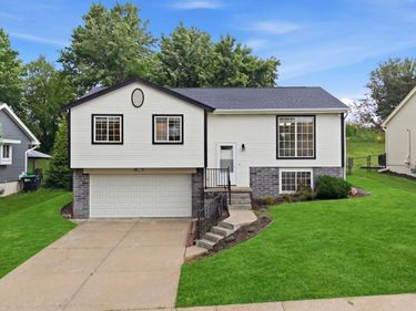 15302 Spencer Street, Omaha, NE 68116