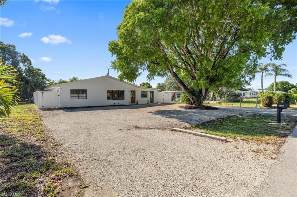 1200 Patterson Rd, Cape Coral, FL 33909 Photo
