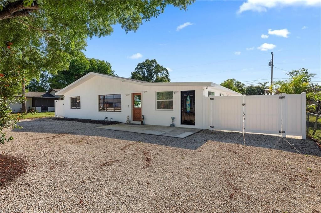 1200 Patterson Rd, Cape Coral, FL 33909 Photo