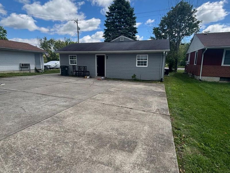 8405 Pippin, Cincinnati, OH 45239 Photo 2