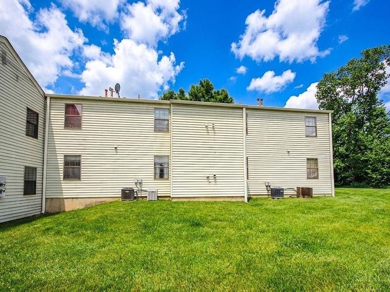 1937 Chaucer Drive, Unit B, Sycamore Township, OH 45237 Photo 22