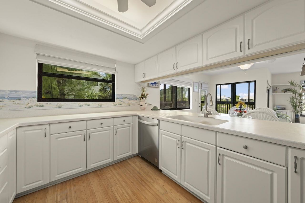 1394 Middle Gulf Dr, Unit C, Sanibel, FL 33957 Photo