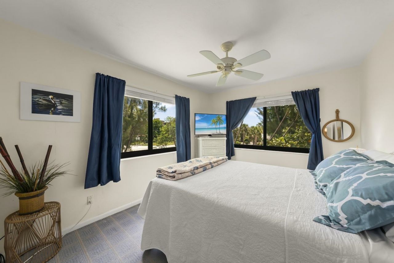 1394 Middle Gulf Dr, Unit C, Sanibel, FL 33957 Photo