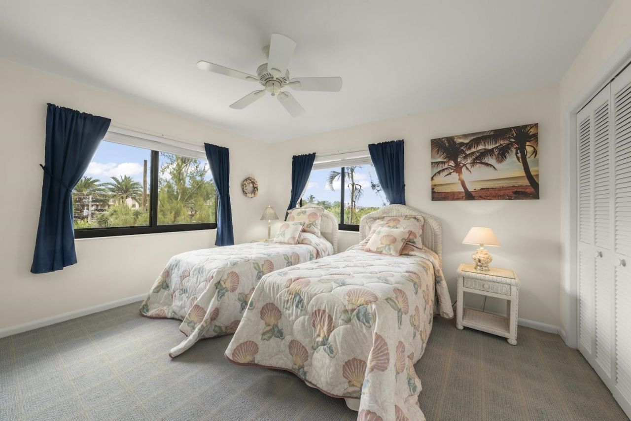 1394 Middle Gulf Dr, Unit C, Sanibel, FL 33957 Photo