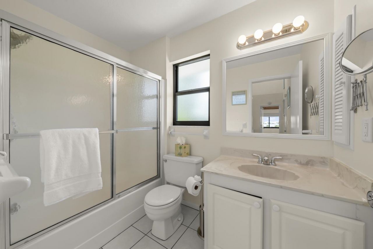 1394 Middle Gulf Dr, Unit C, Sanibel, FL 33957 Photo