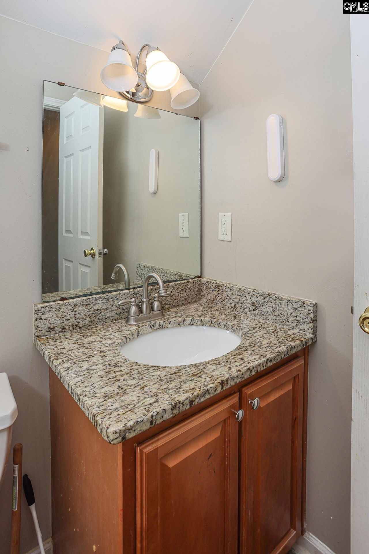 104 Talltree Lane  Photo 14