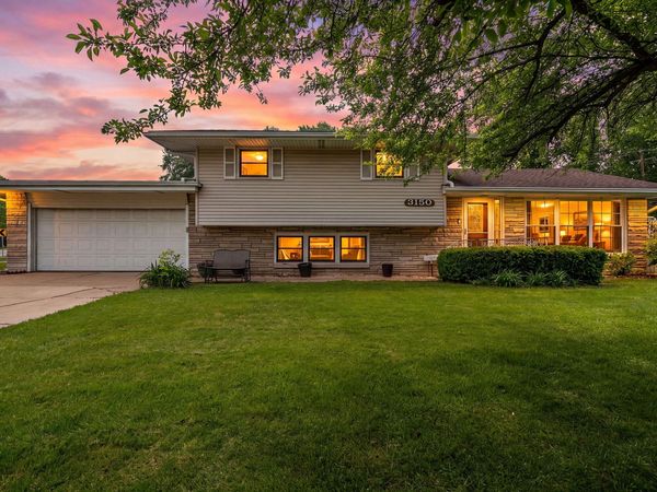 3150 Oakwood Street , Portage, IN 46368