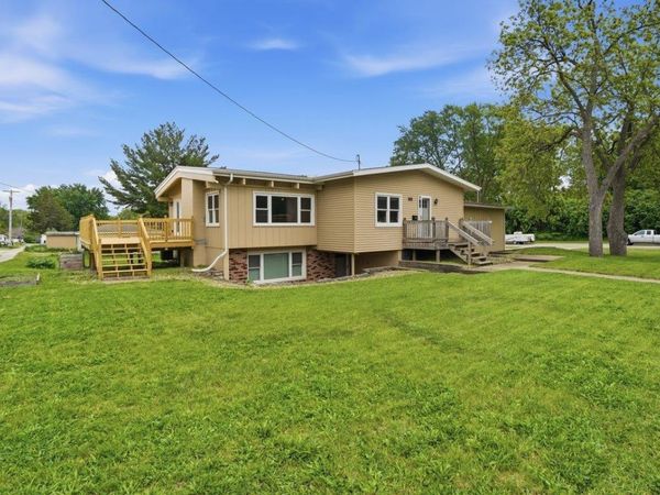 1016 Catherine Street, Cedar Falls, IA 50613