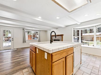 2281 Utah Avenue, South Lake Tahoe, CA 96150 Photo