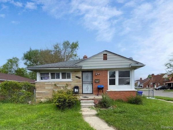15300 W Chicago Street, Detroit, MI 48228