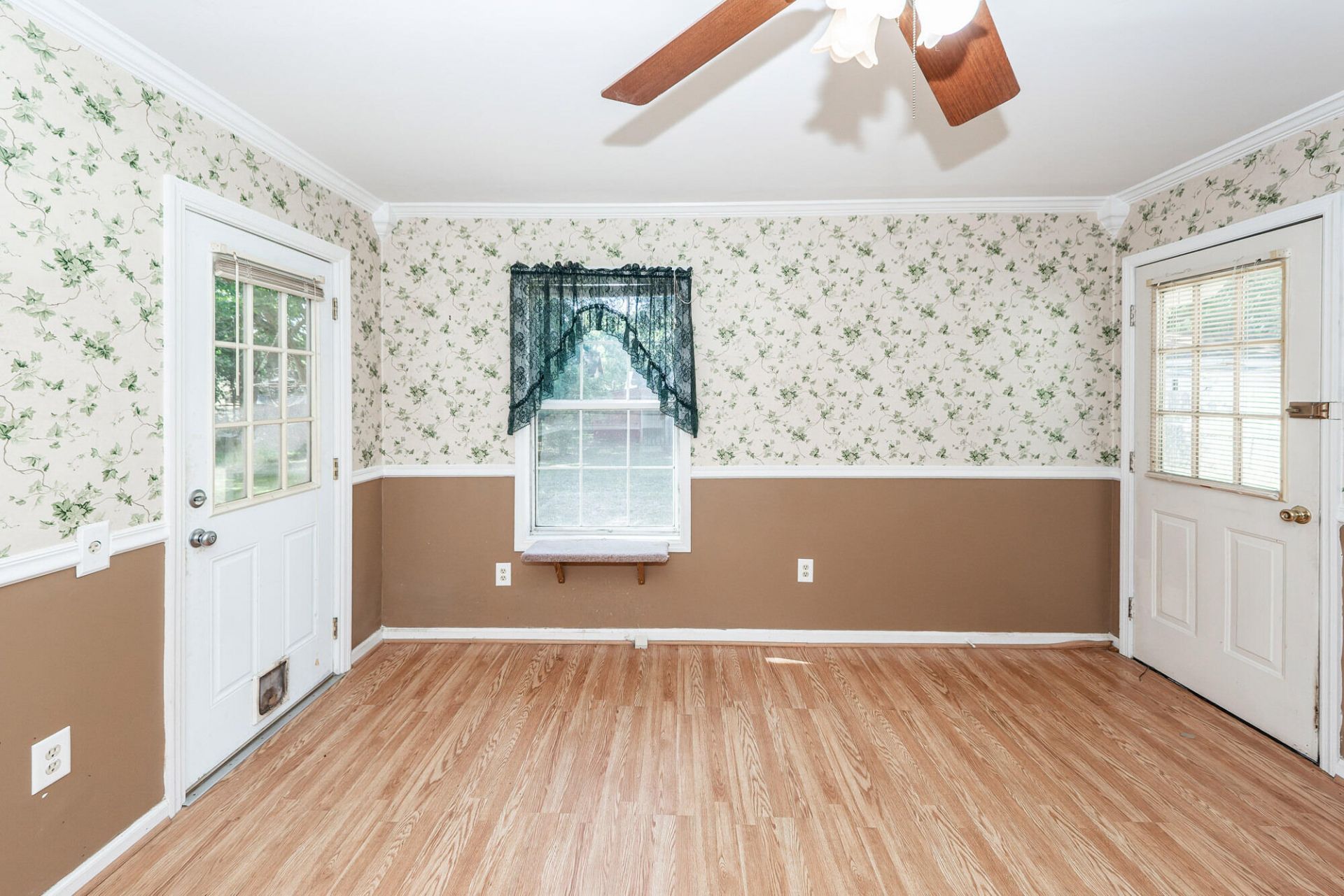 210 Farm Road Photo 20
