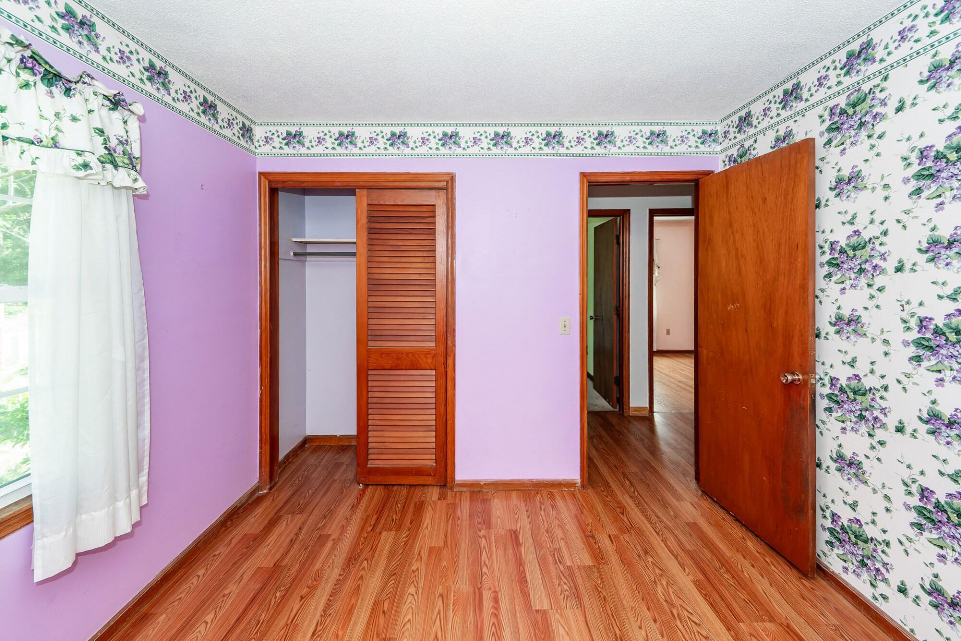 210 Farm Road Photo 25