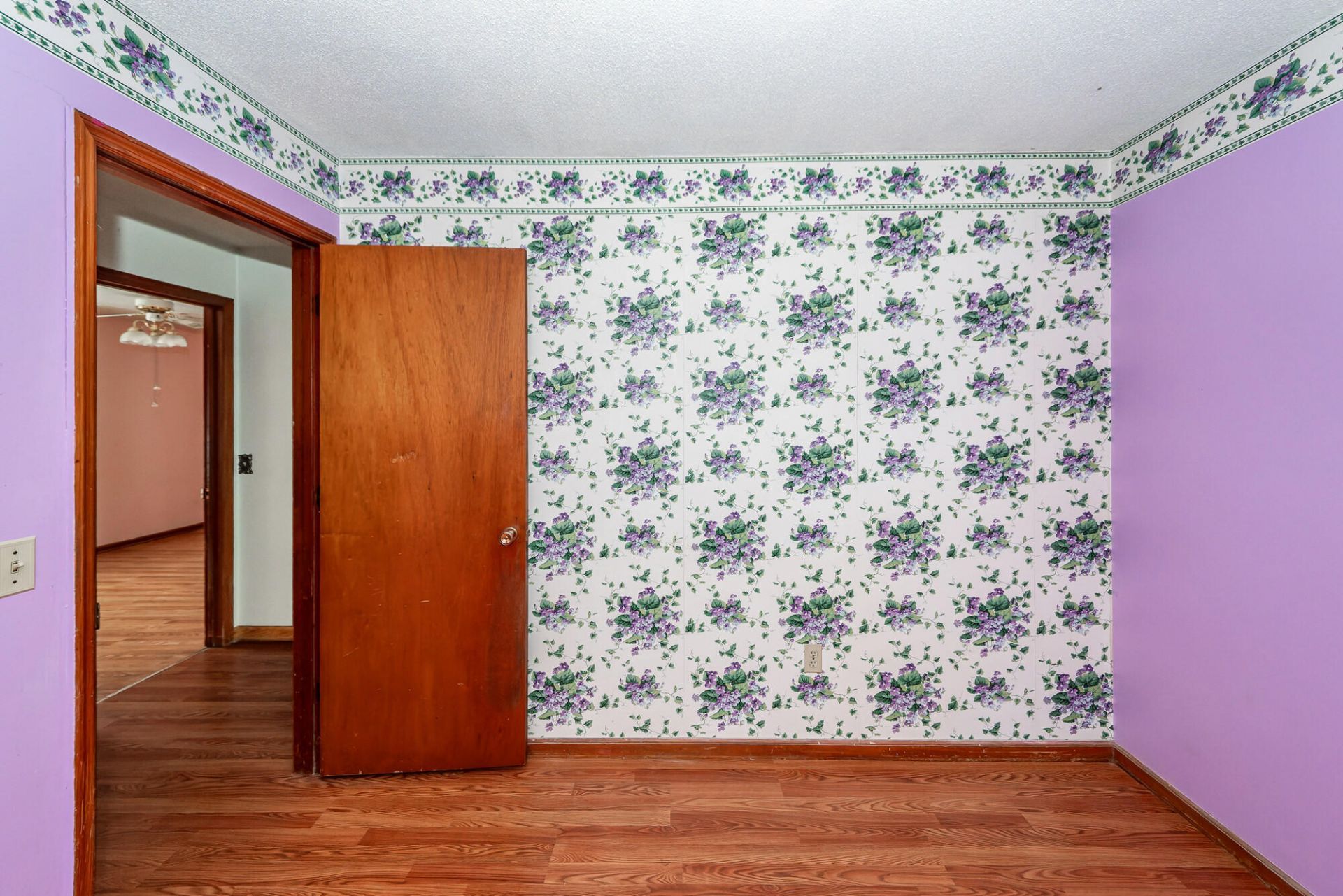 210 Farm Road Photo 26