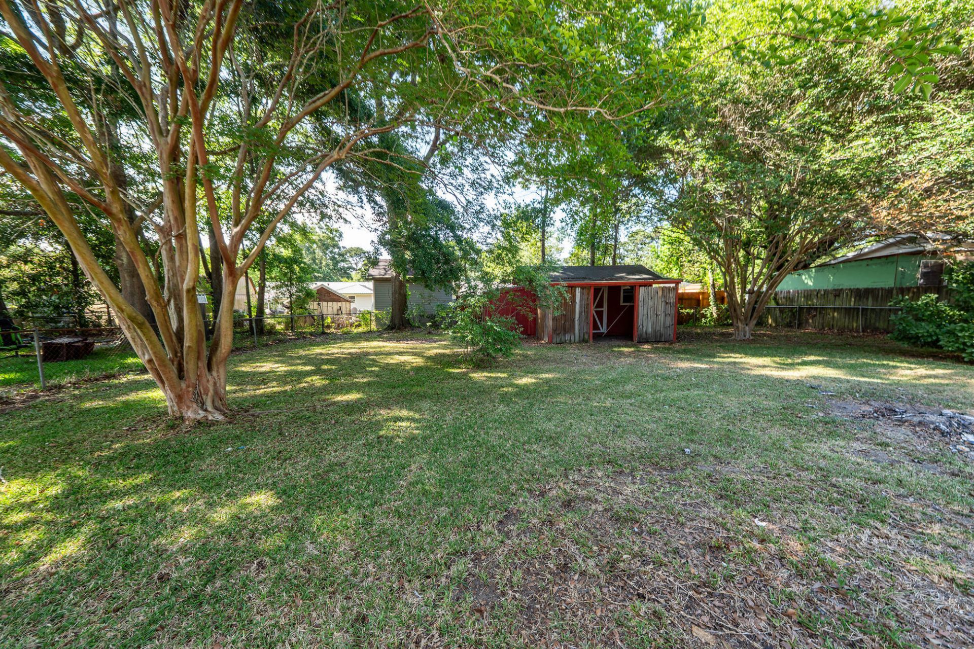 210 Farm Road Photo 38
