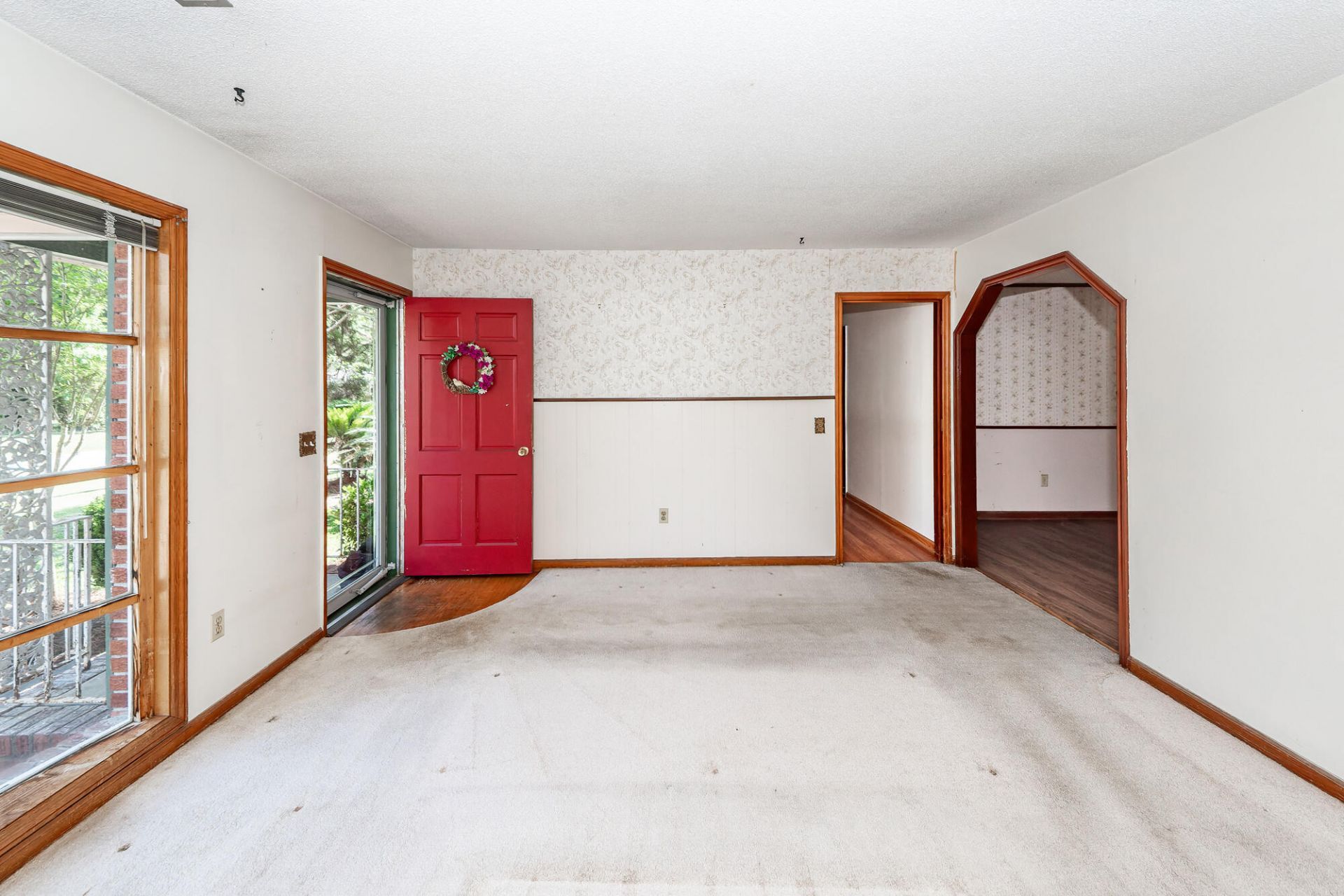 210 Farm Road Photo 8