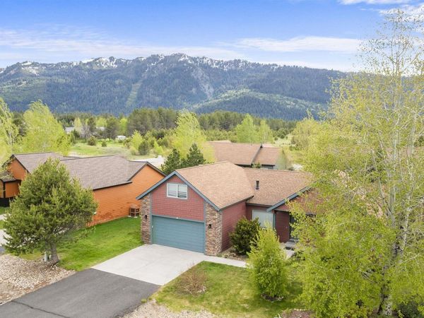 15 Buckskin Drive, Donnelly, ID 83615