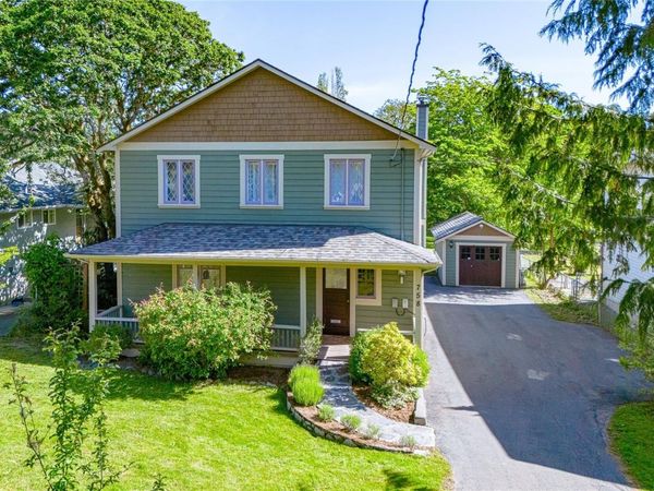 758 Newbury St, Saanich, BC V9A 2C1