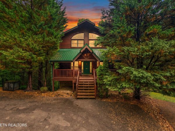 1915 Elk Springs Way, Gatlinburg, TN 37738