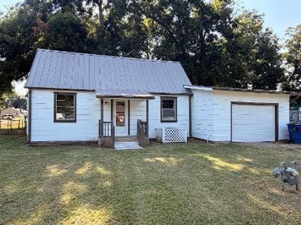 408 S Hammack Avenue, Wynnewood, OK 73098