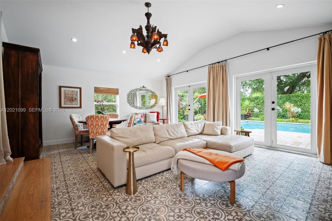 37 Deer Run , Miami Springs, FL 33166 Photo