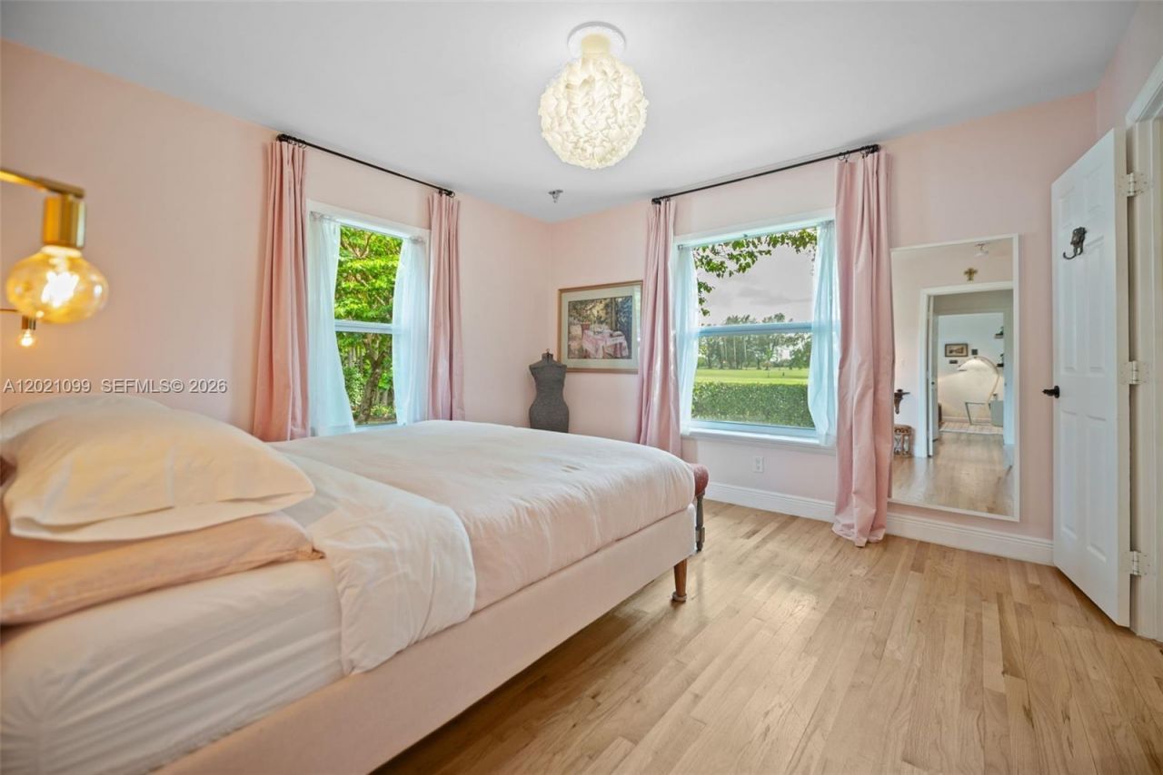 37 Deer Run , Miami Springs, FL 33166 Photo