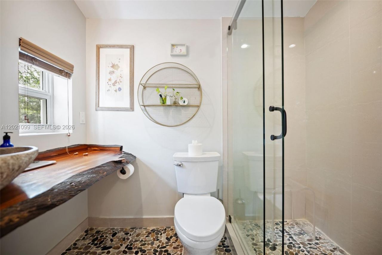 37 Deer Run , Miami Springs, FL 33166 Photo