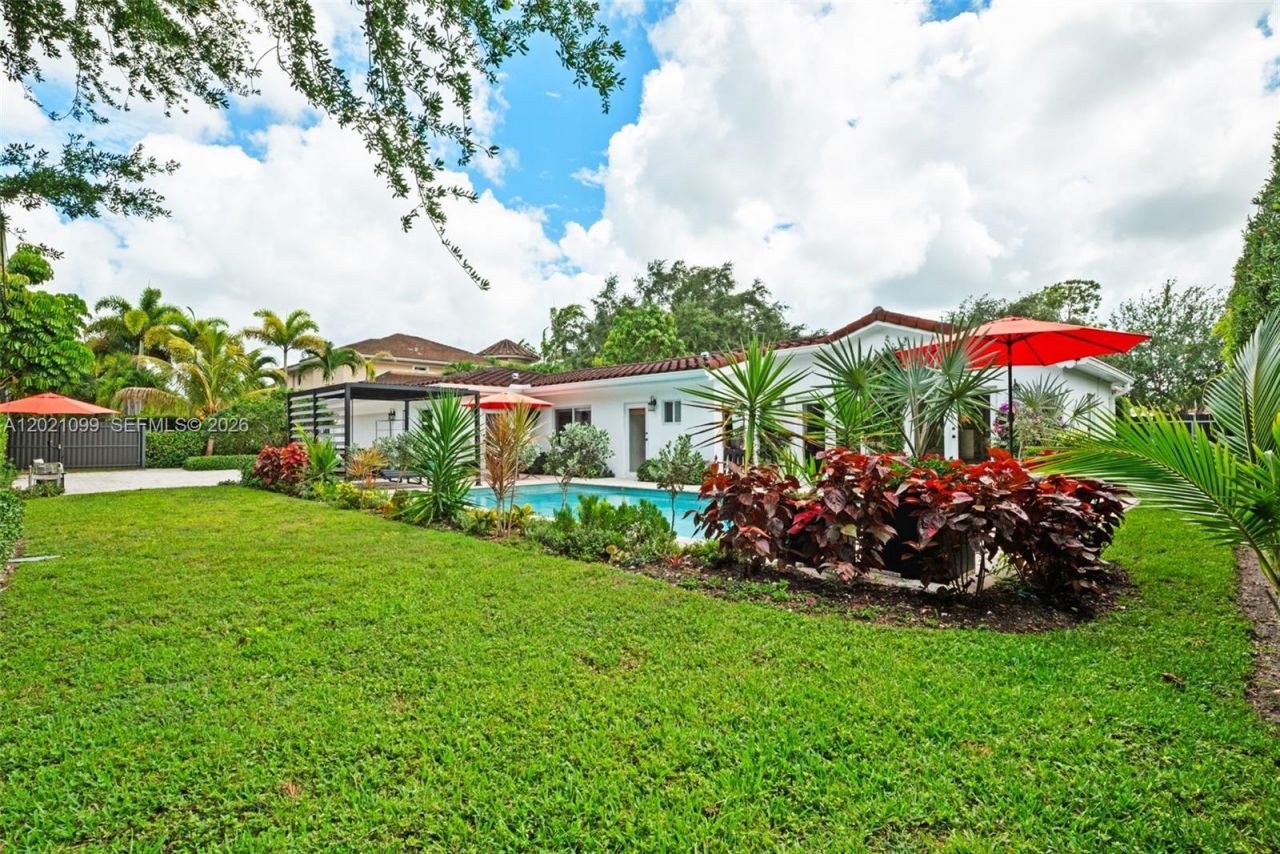 37 Deer Run , Miami Springs, FL 33166 Photo