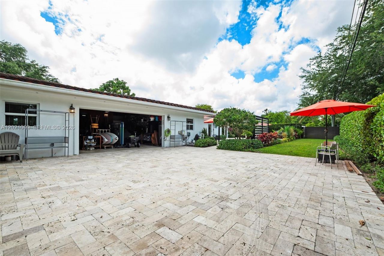37 Deer Run , Miami Springs, FL 33166 Photo