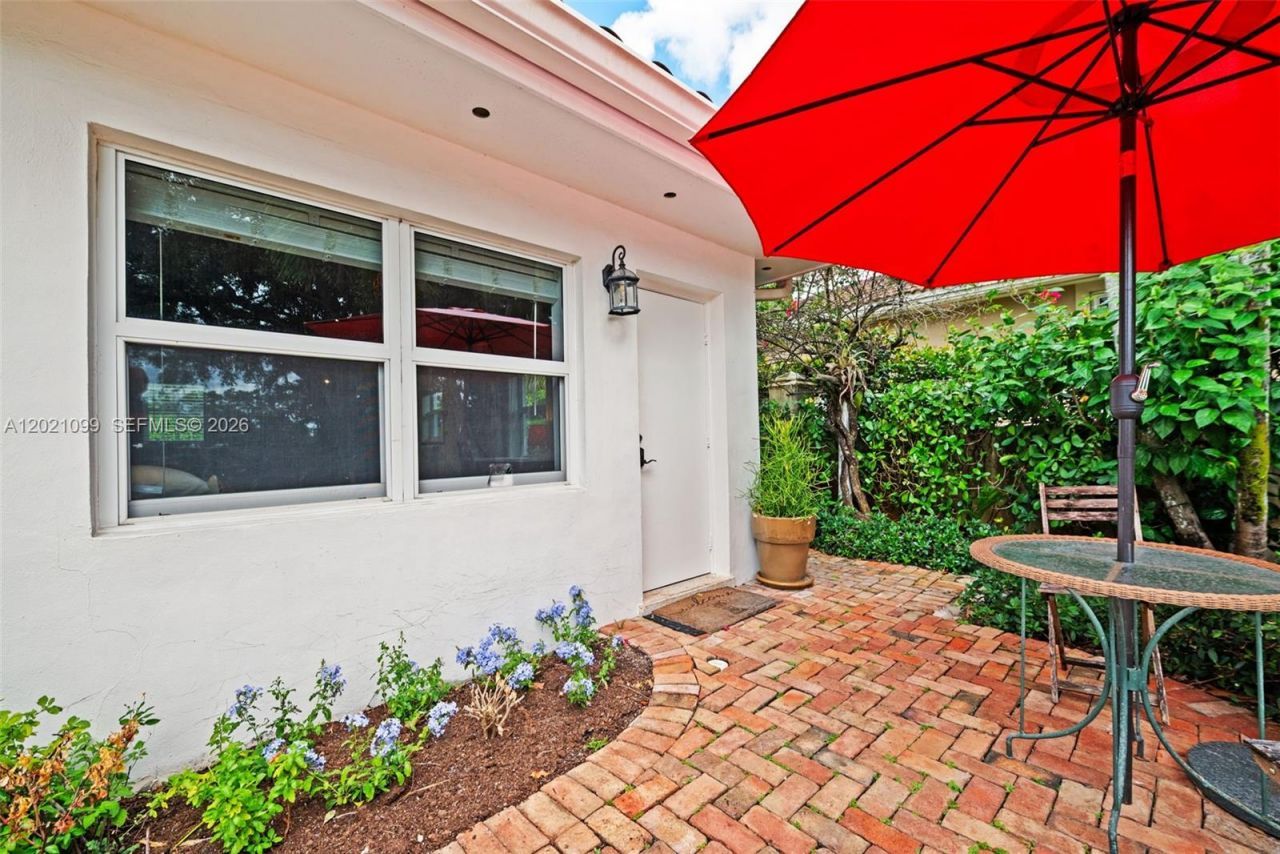 37 Deer Run , Miami Springs, FL 33166 Photo