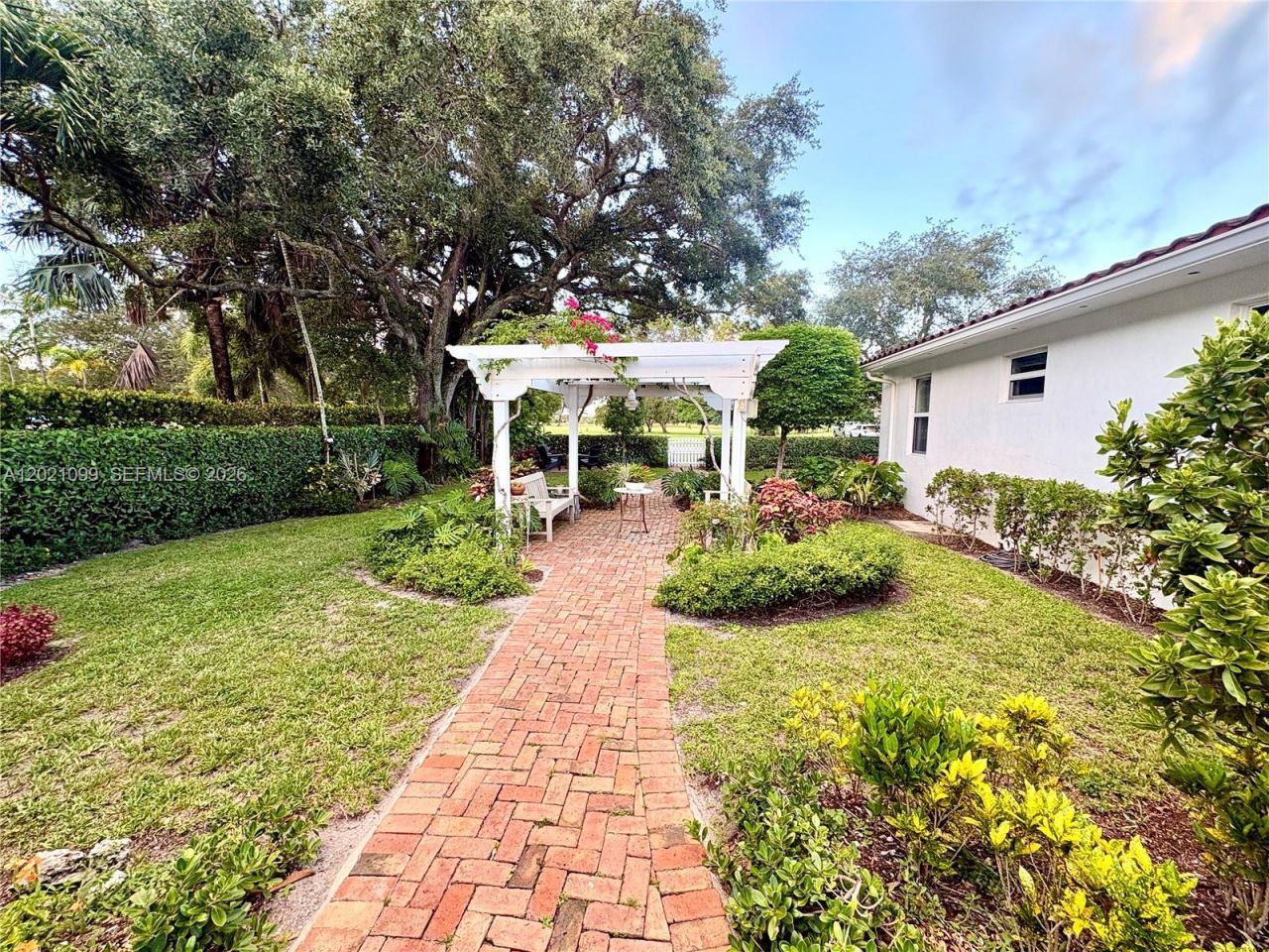 37 Deer Run , Miami Springs, FL 33166 Photo