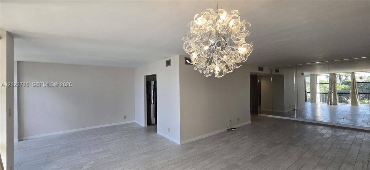 800 Parkview Dr , Unit 430, Hallandale Beach, FL 33009 Photo
