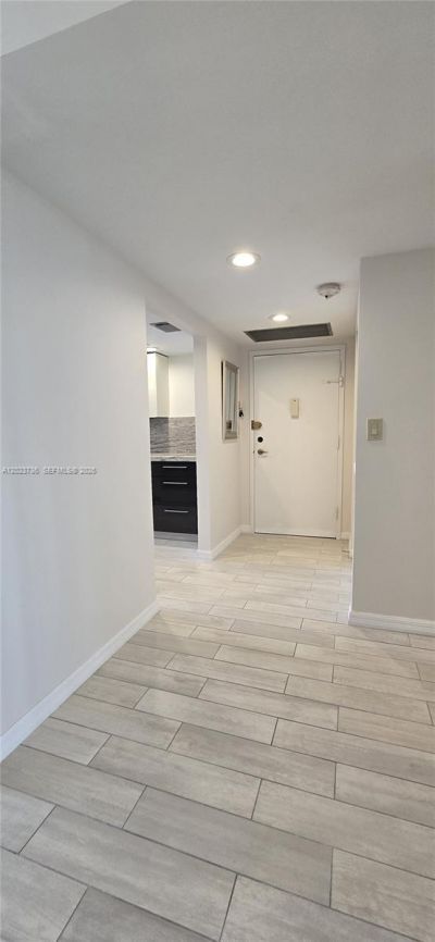 800 Parkview Dr , Unit 430, Hallandale Beach, FL 33009 Photo
