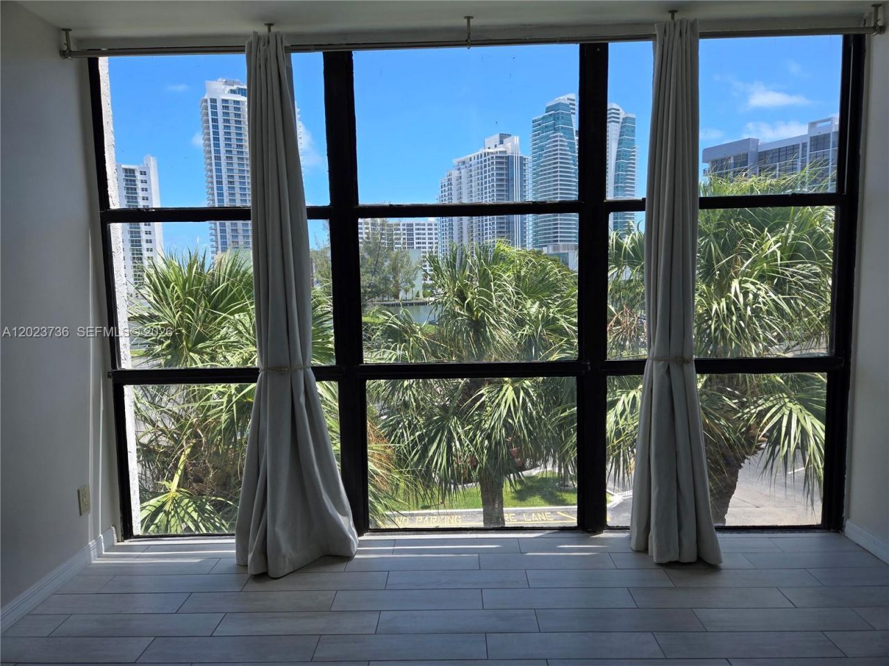 800 Parkview Dr , Unit 430, Hallandale Beach, FL 33009 Photo