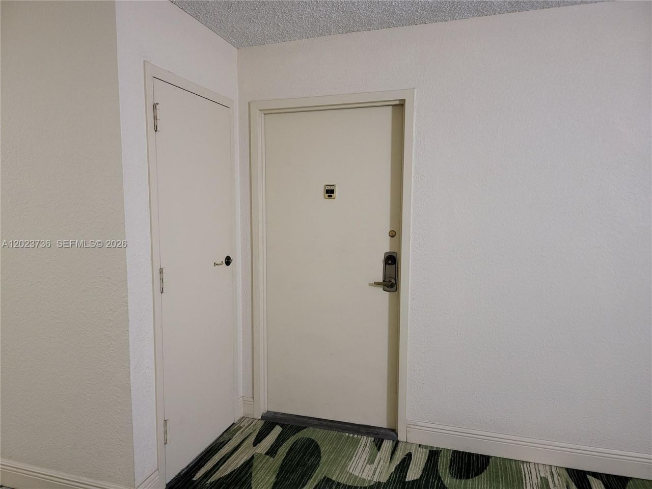 800 Parkview Dr , Unit 430, Hallandale Beach, FL 33009 Photo