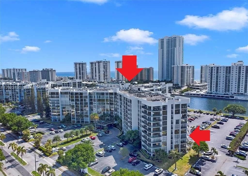 800 Parkview Dr , Unit 430, Hallandale Beach, FL 33009 Photo