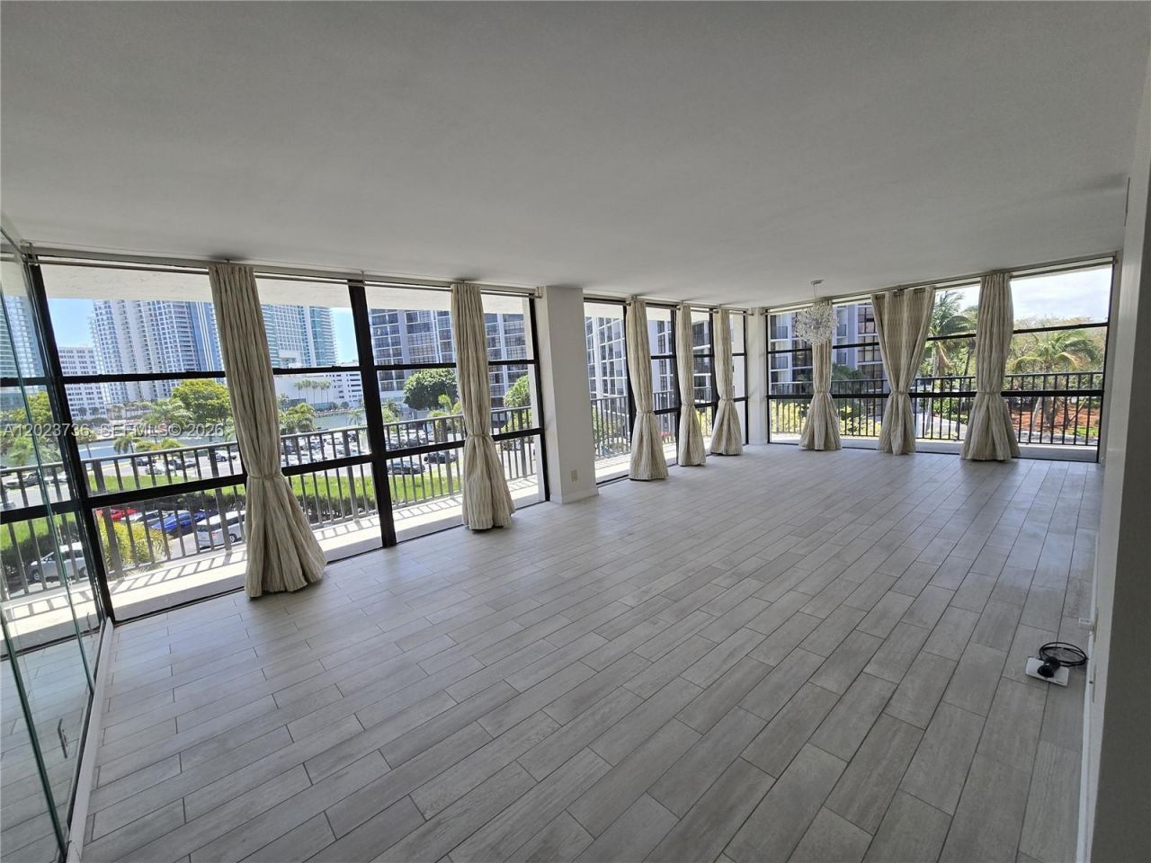 800 Parkview Dr , Unit 430, Hallandale Beach, FL 33009 Photo