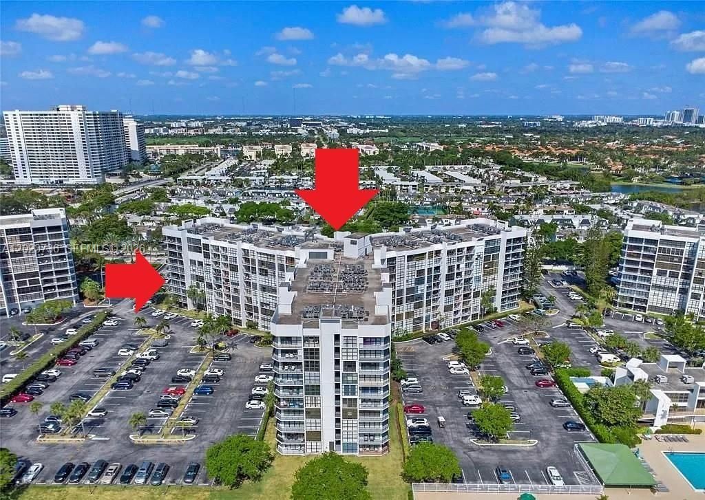 800 Parkview Dr , Unit 430, Hallandale Beach, FL 33009 Photo