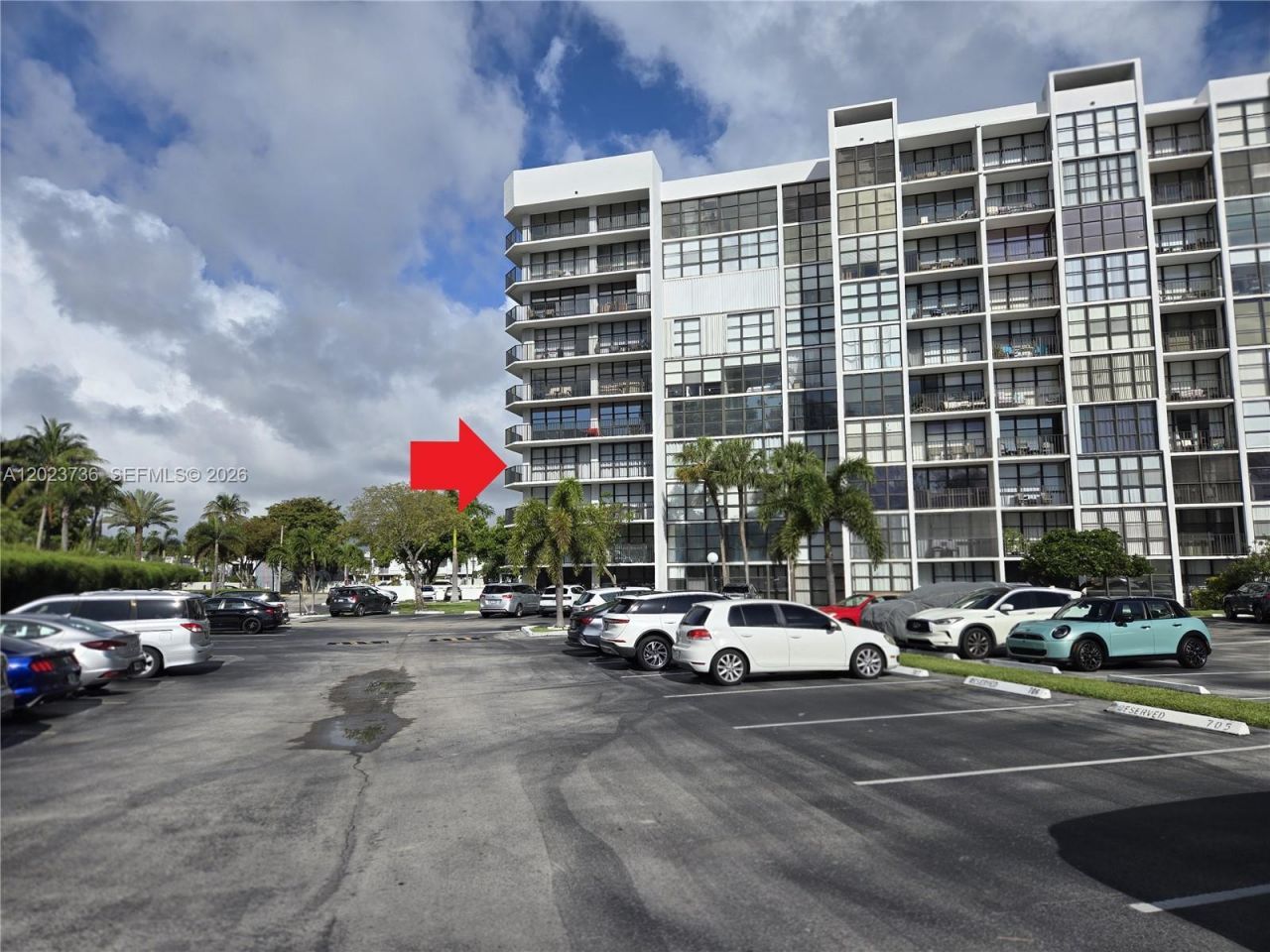 800 Parkview Dr , Unit 430, Hallandale Beach, FL 33009 Photo